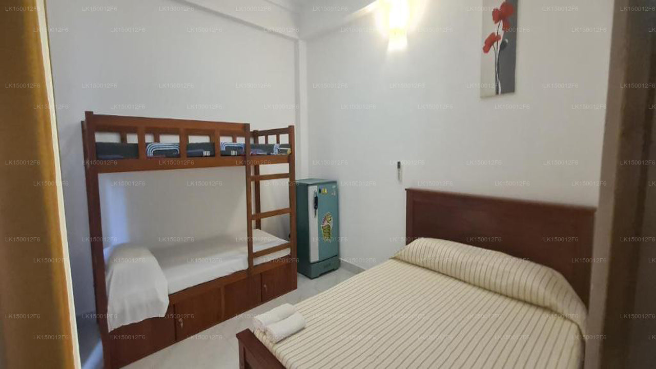 Ceylon Lodge - Flughafentransit Hotel & Hostel, Negombo