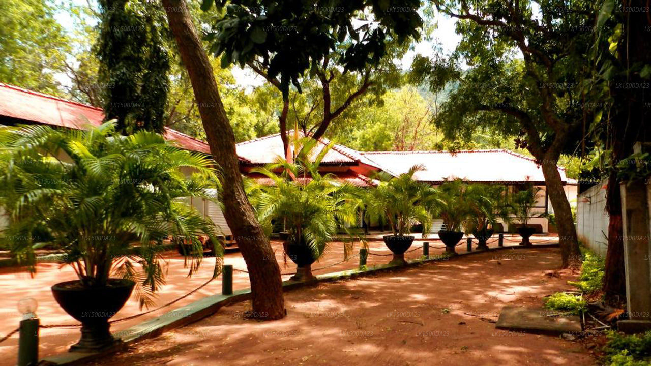 Jayasinghe Ferienresort, Kataragama