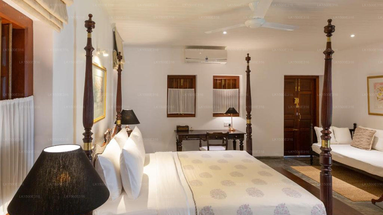 Taru Villas – Leela Walauwwa, Induruwa