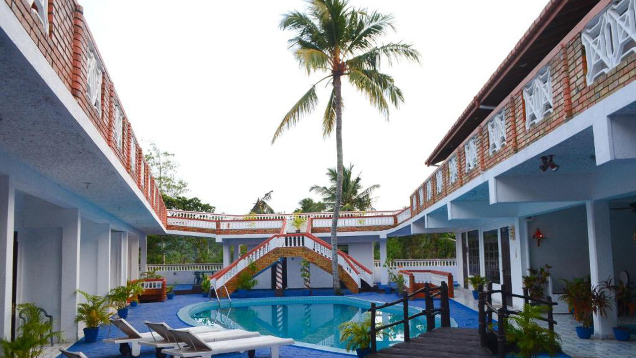 Hotel Thailand, Hikkaduwa