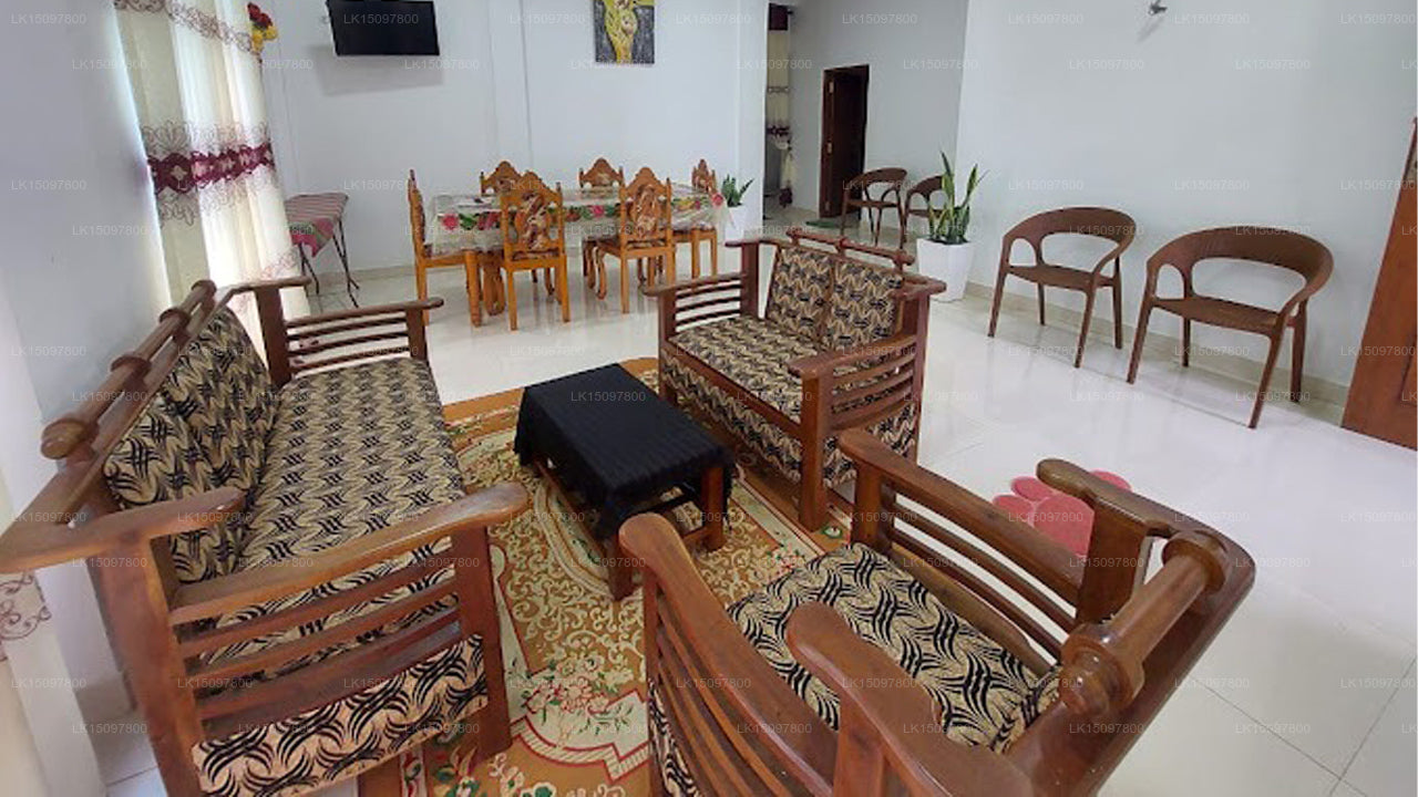 Bliss Lake Ferienbungalow, Thissawewa