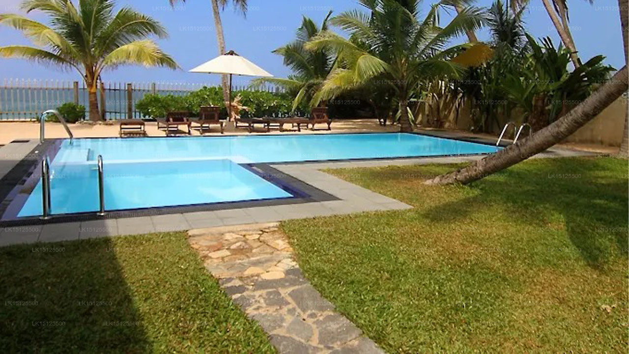 Sechs Grad Nord, Ambalangoda