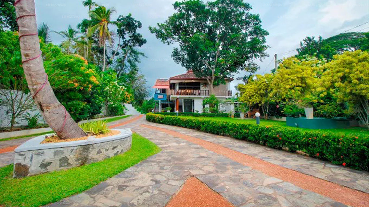 Steingartenvilla, Bentota