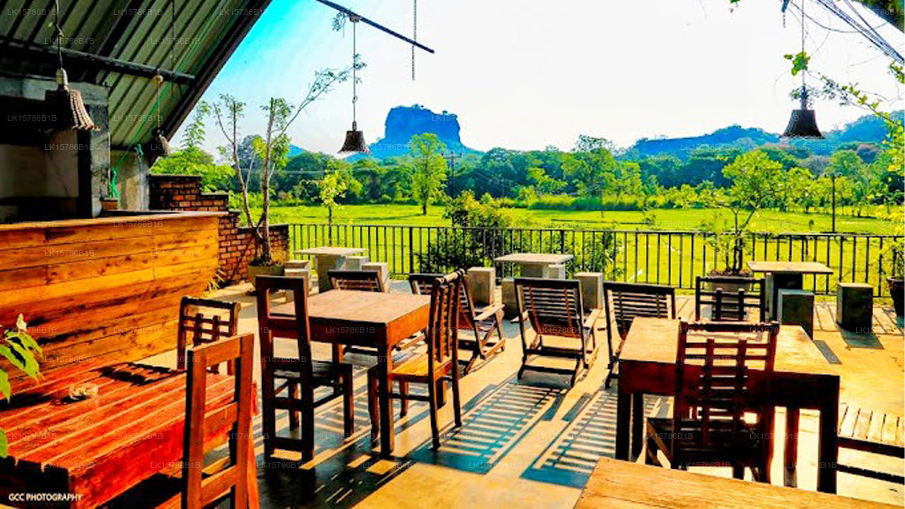 Kashyapa Kingdom View Home in Sirigiya