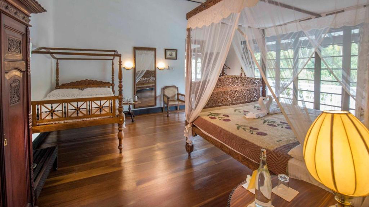 Kokosnuss-Anwesen Horathapola