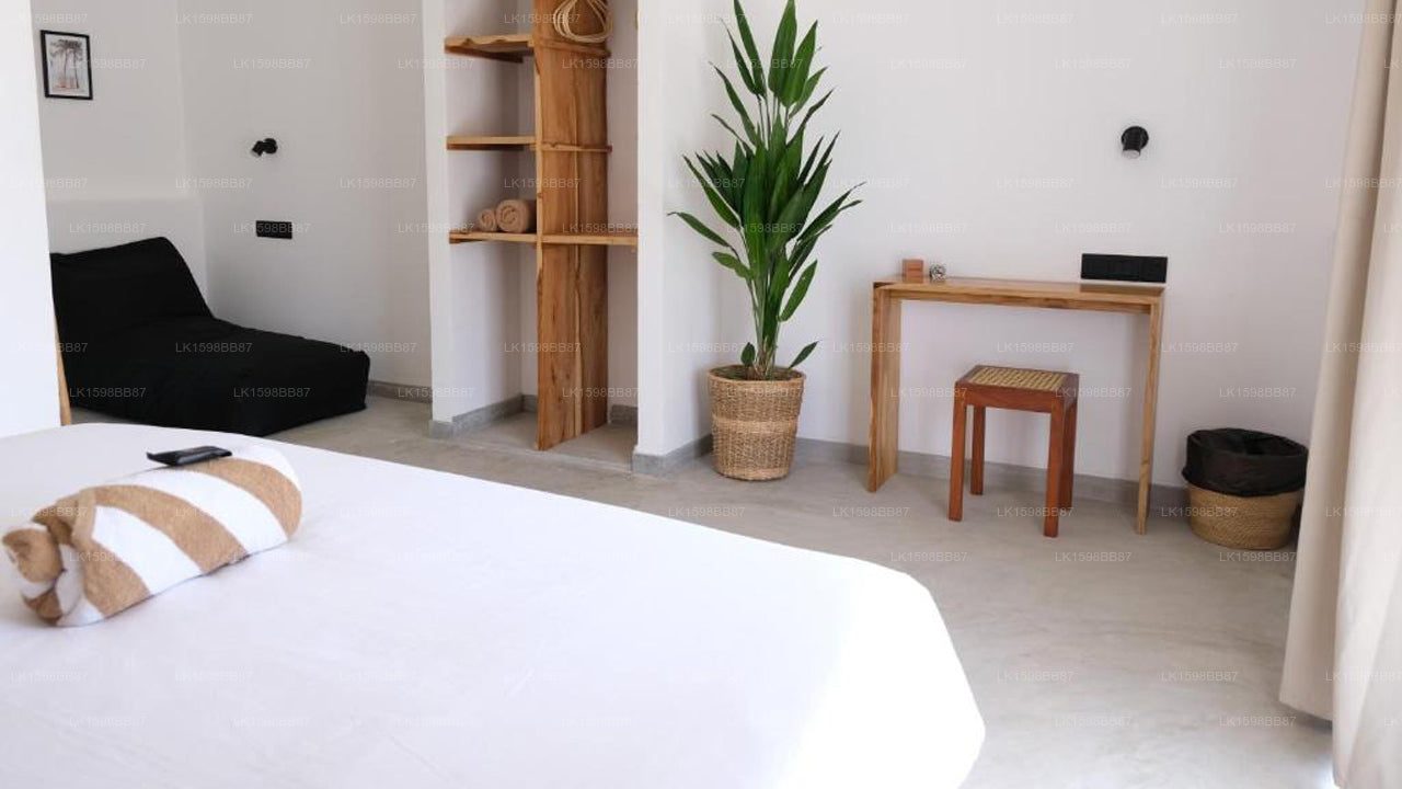 OASIA – Boutique Surf House, Weligama