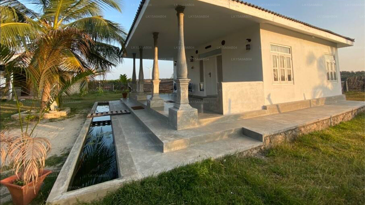 Familienvilla mit Balkon und Küche, Kalpitiya