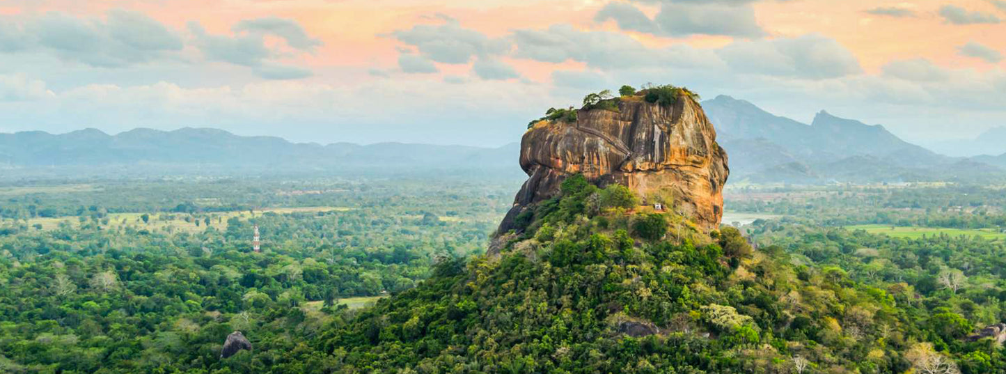 Entdecken Sie Sigiriya mit dem Hubschrauber von Hatton aus