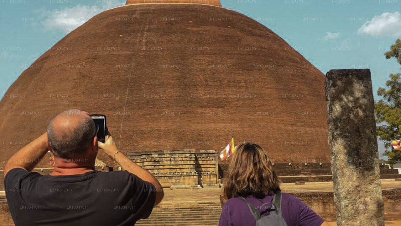 Heilige Stadt Anuradhapura ab Colombo (3 Tage)