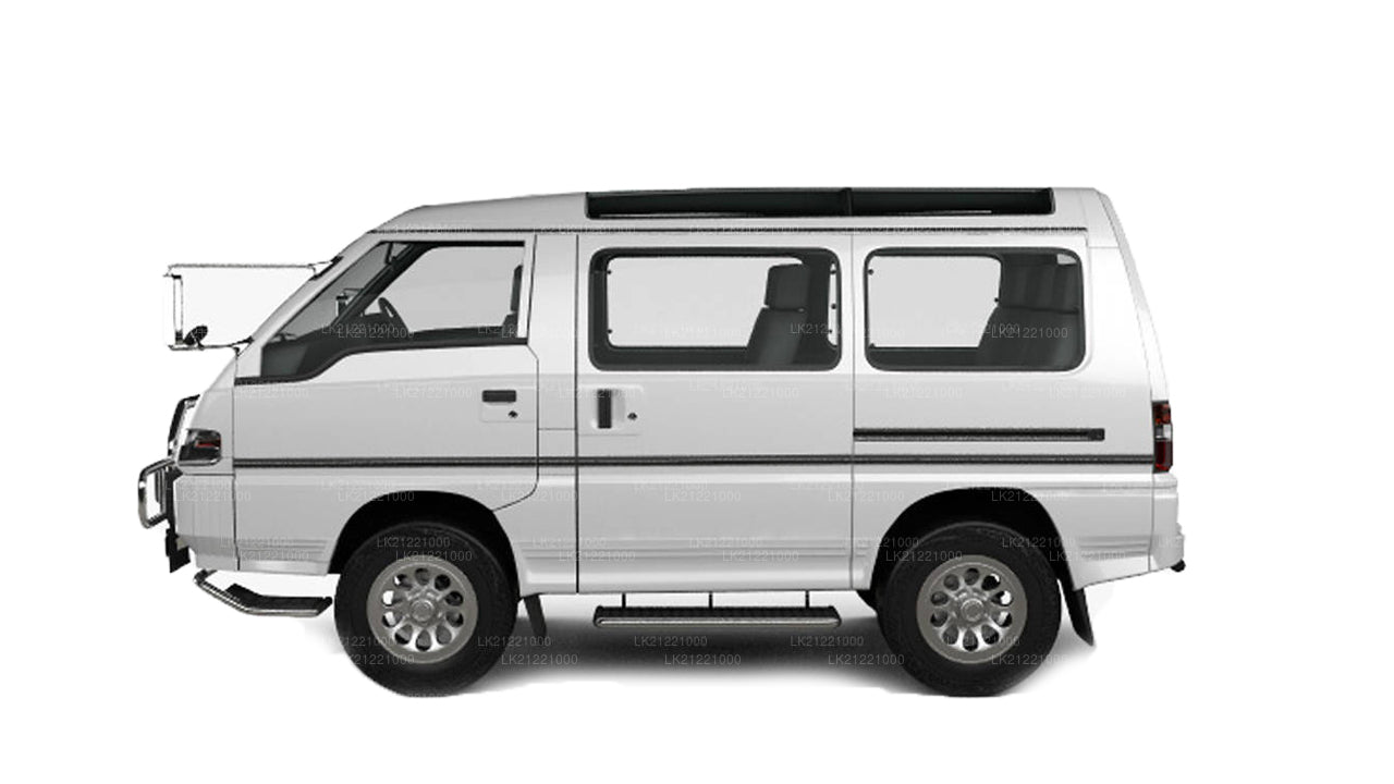 Mitsubishi L300 Standard Van (Selbstfahrer)