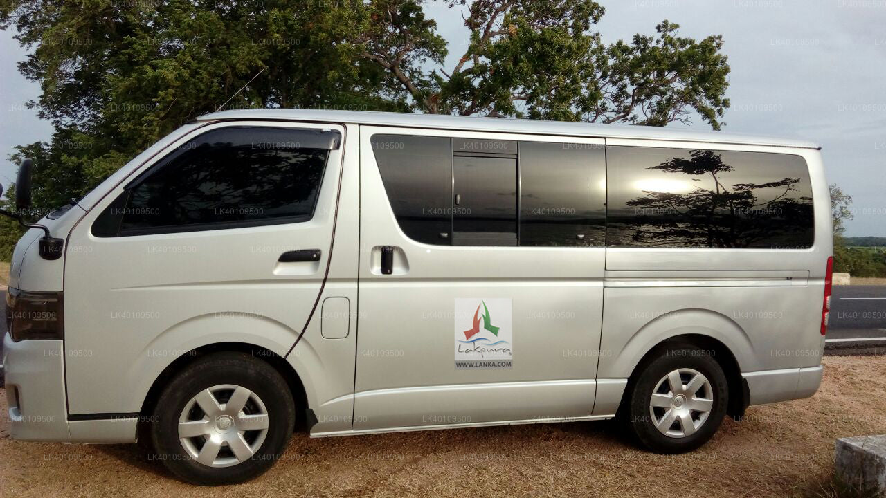 Privater Transfer vom Flughafen Colombo (CMB) nach Habaraduwa City