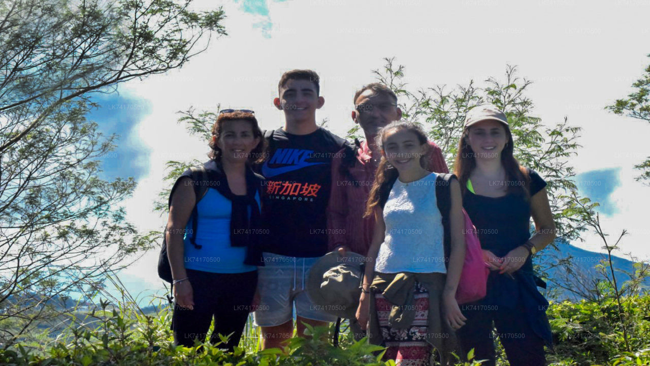 Trekking von Kandy nach Heeloya Village