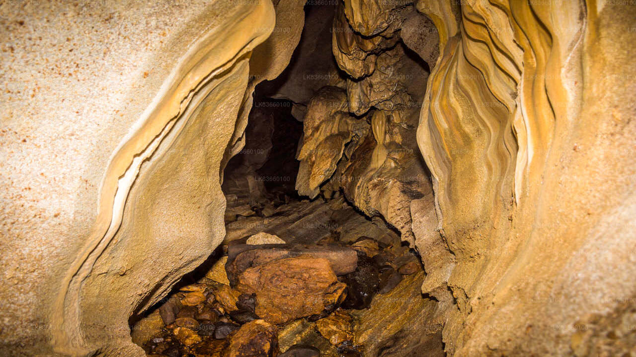 Erkunden Sie die Pannila-Höhle vom Mount Lavinia aus