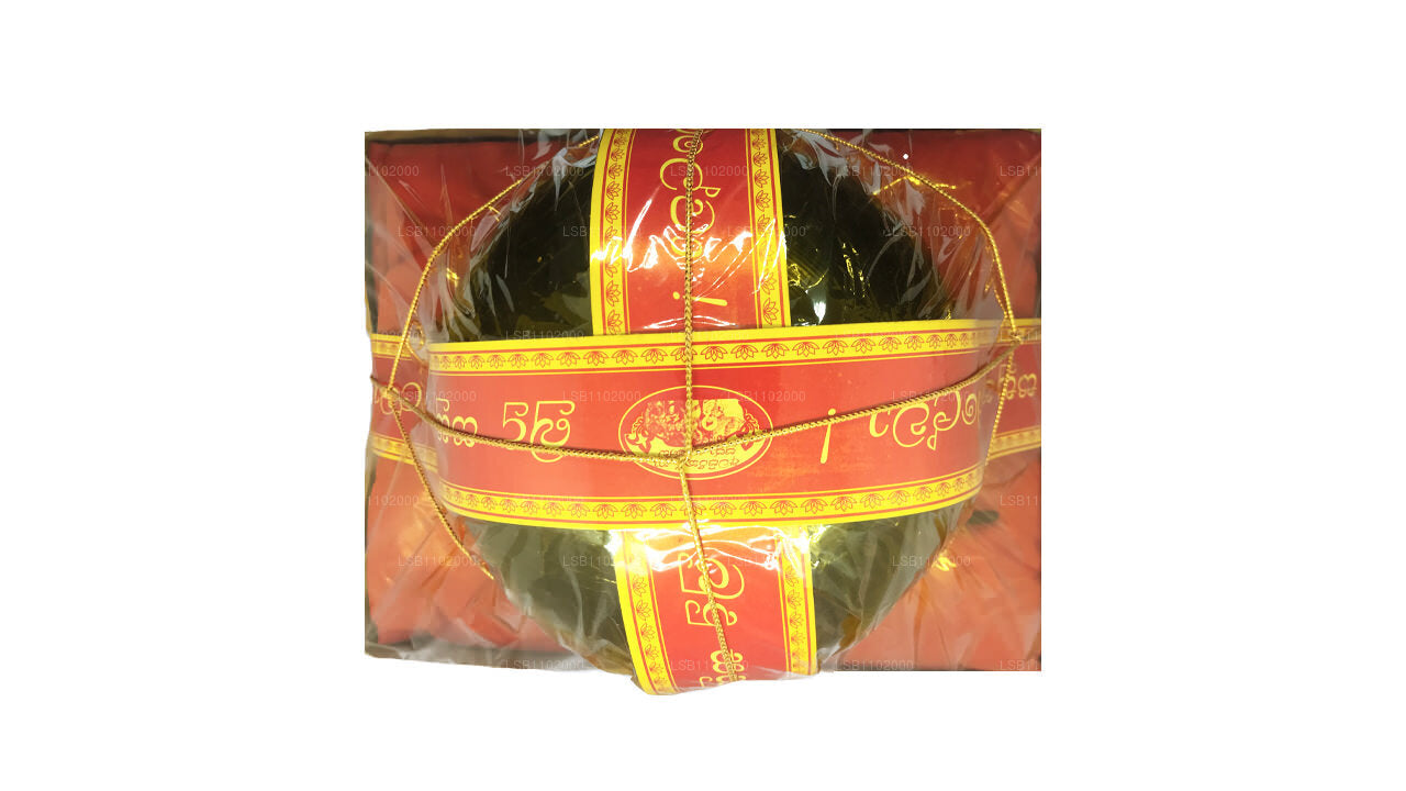 Lakpura Ata Pirikara (thailändische Tetron-Robe mit Burma-Schale)