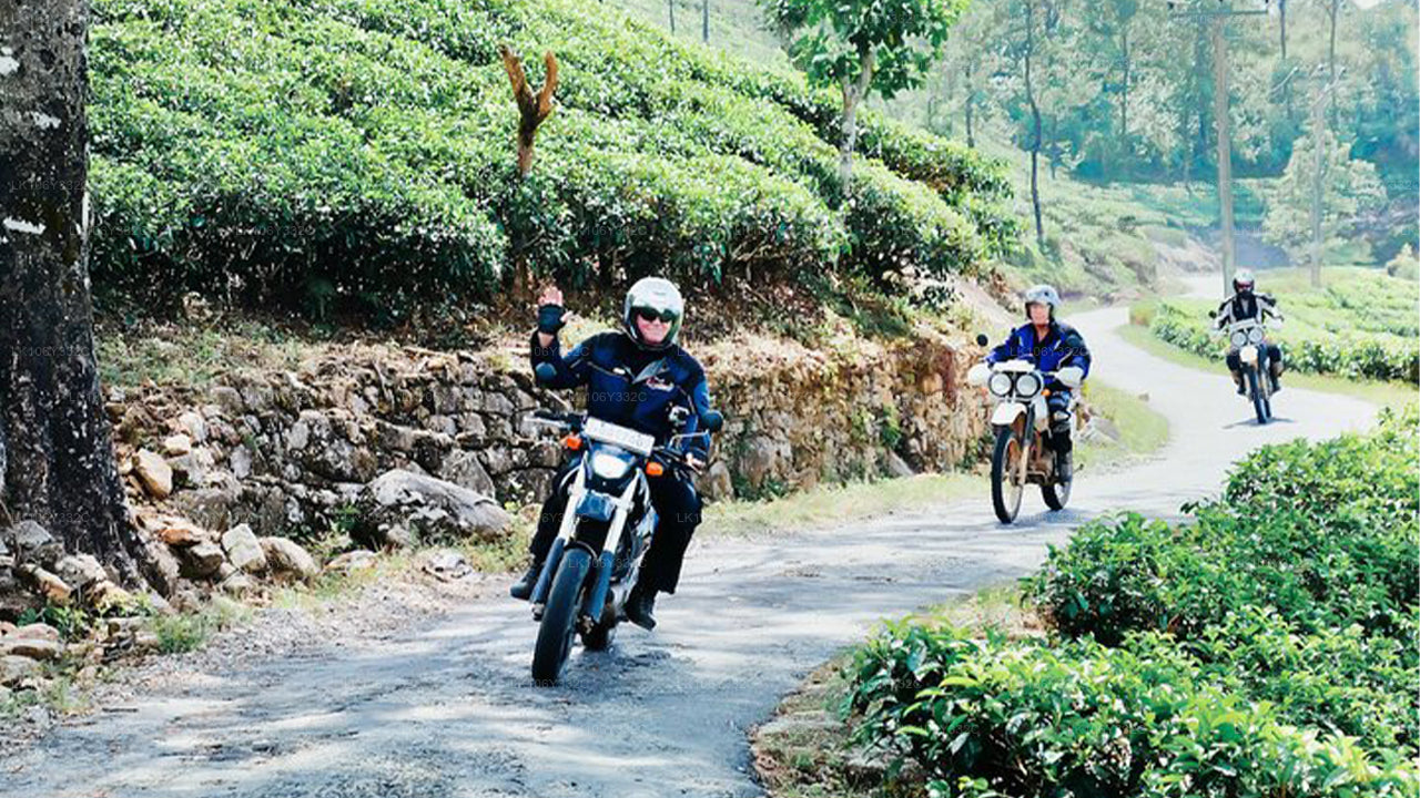Wunder Asiens mit dem Motorrad (7 Tage)