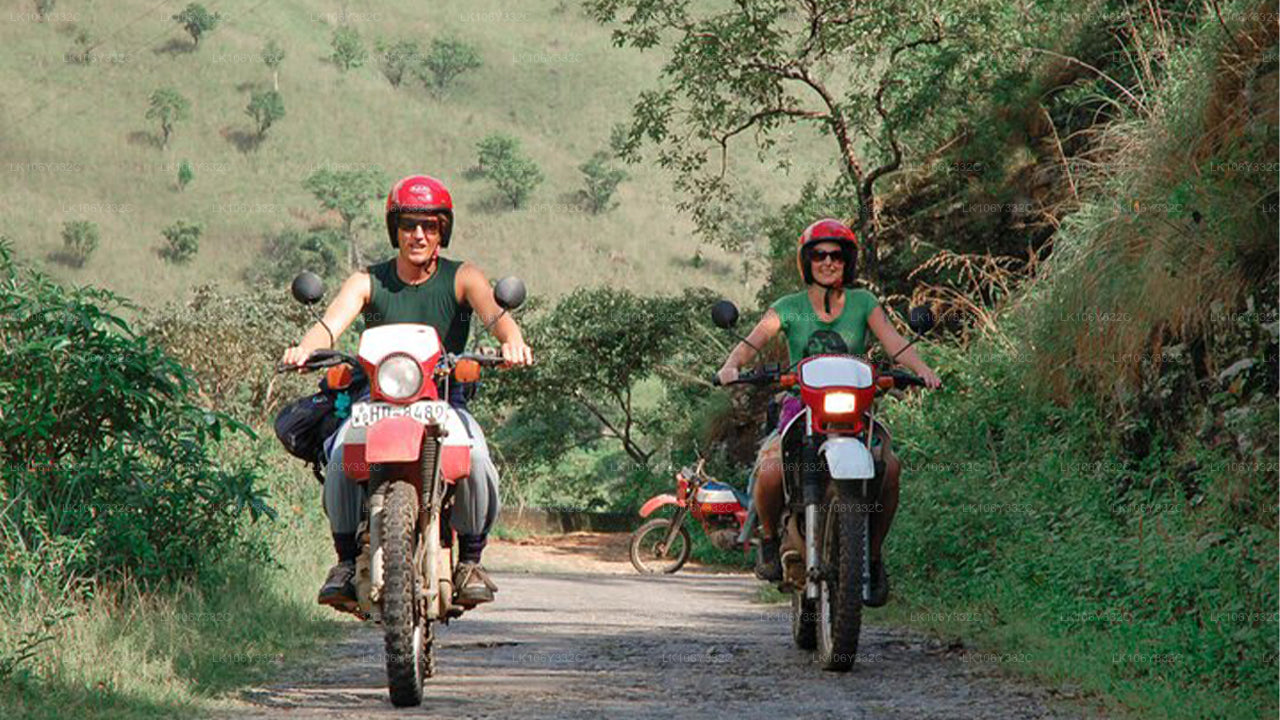Wunder Asiens mit dem Motorrad (7 Tage)