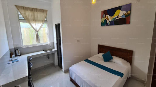 Ceylon Lodge - Flughafentransit Hotel & Hostel, Negombo
