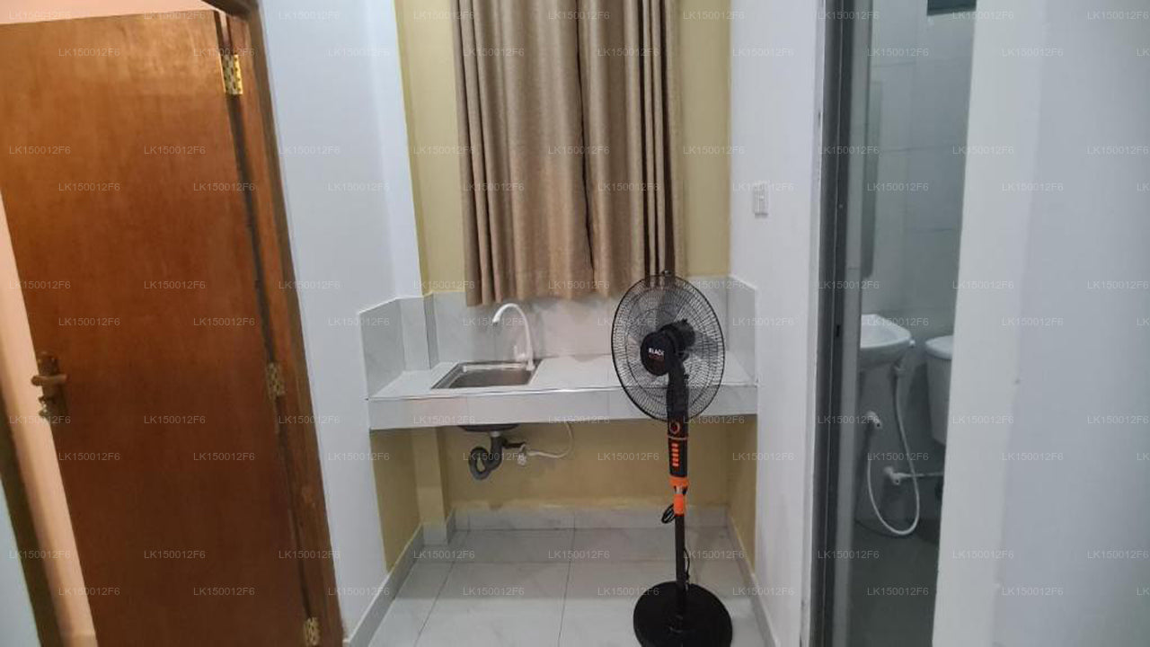 Ceylon Lodge - Flughafentransit Hotel & Hostel, Negombo