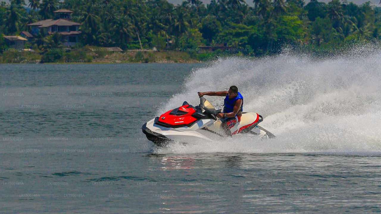 Flussufer, Aluthgama