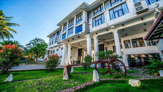 GMT Sorabora Village Hotel, Mahiyanganaya