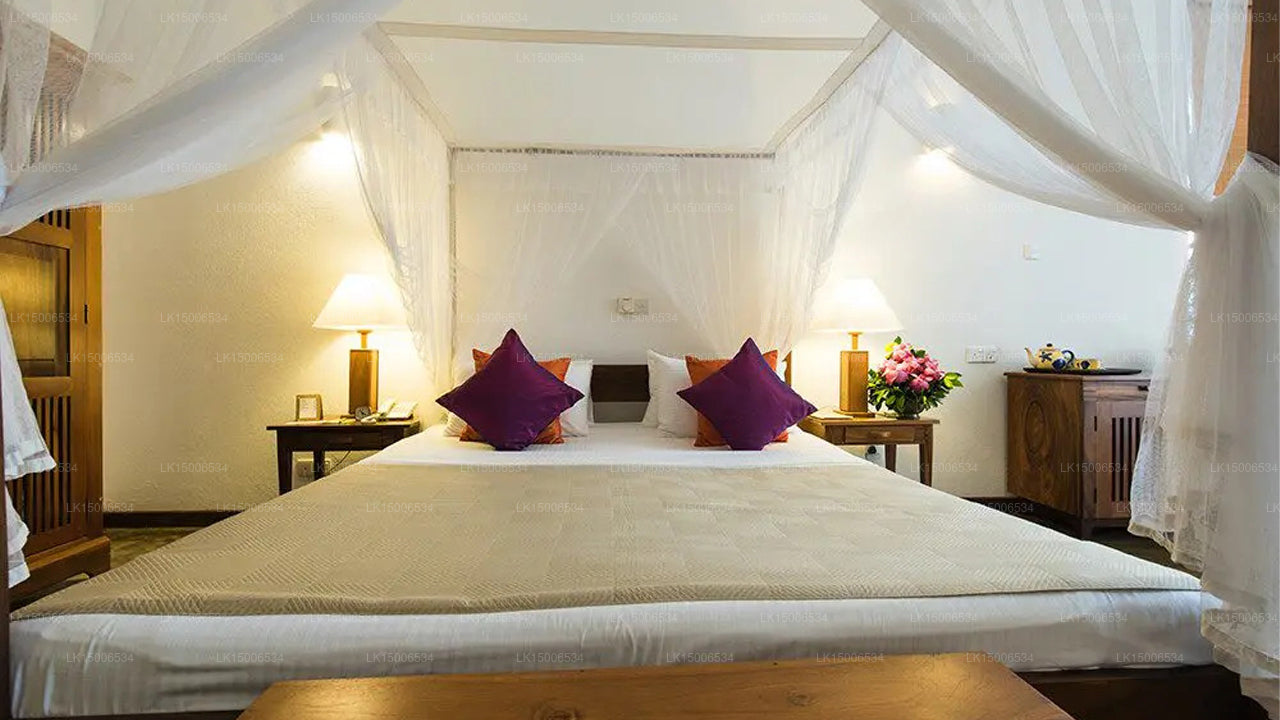 Barberyn Beach Ayurveda Resort, Weligama 