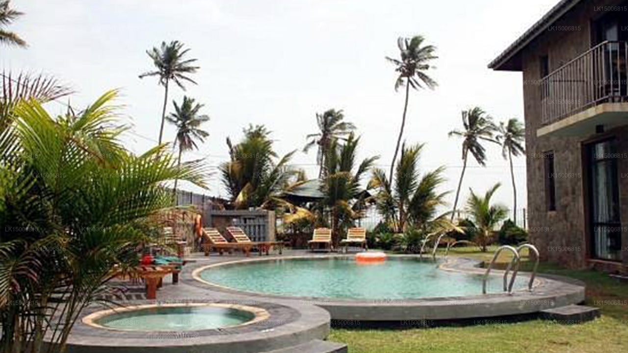 C &amp; I Beach Hotel, Chilaw