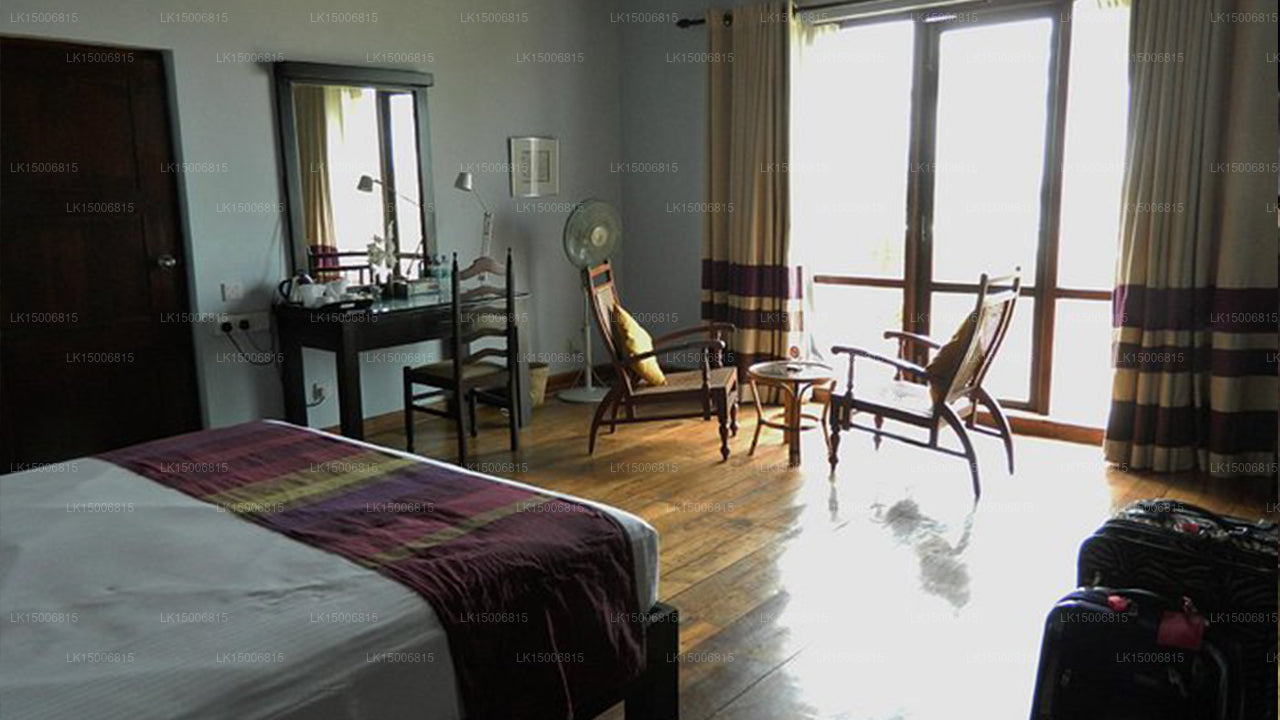 C &amp; I Beach Hotel, Chilaw