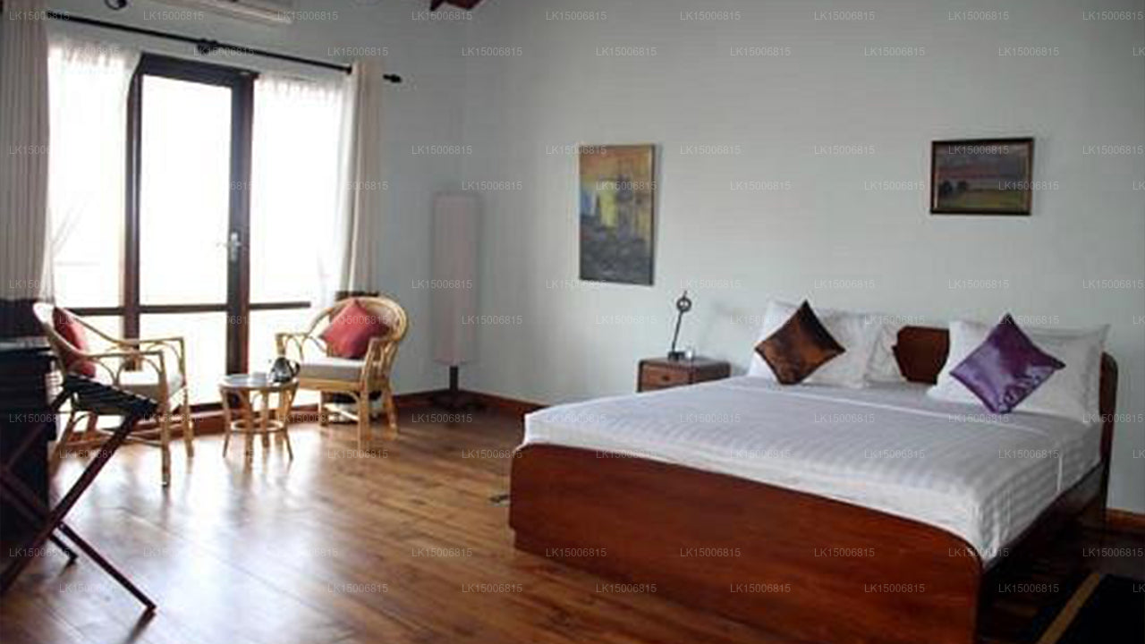 C &amp; I Beach Hotel, Chilaw