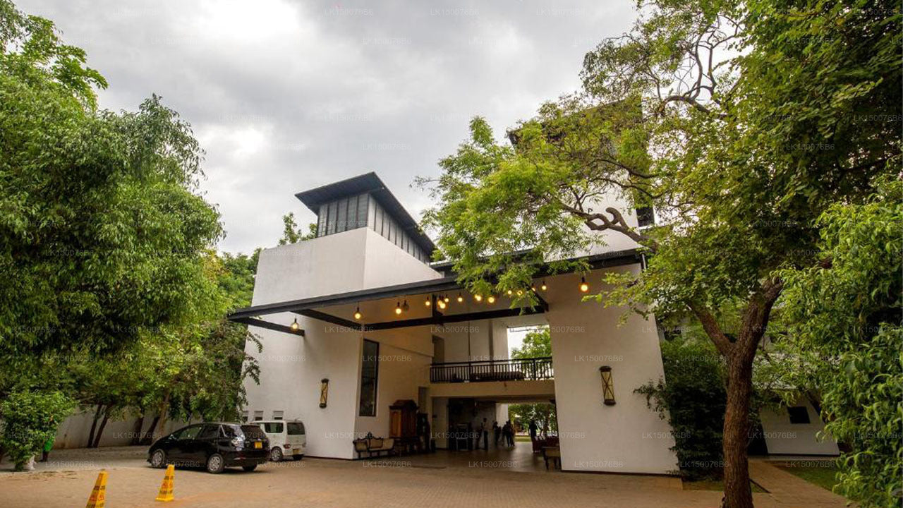 Der Grand Tamarind Lake, Kataragama 
