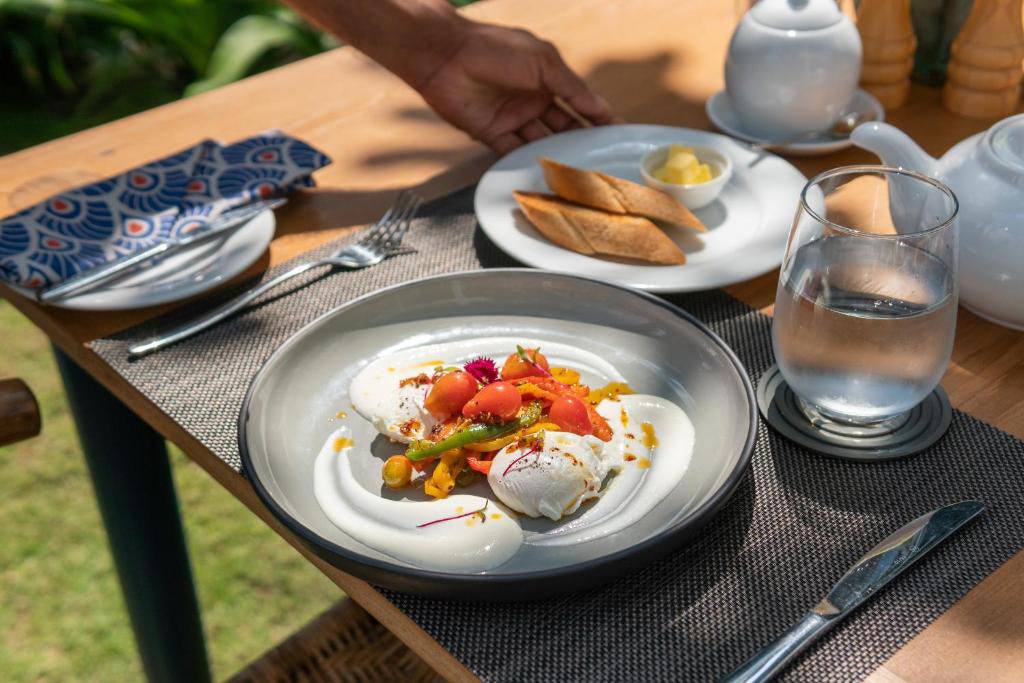 Halcyon Mawella, Tangall