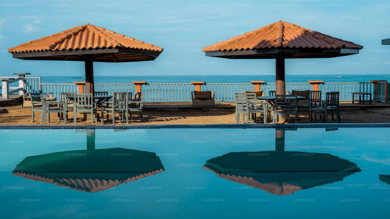 Kristallpalast, Ahangama