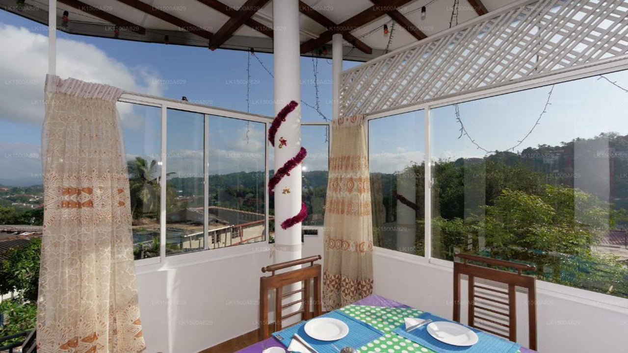 Kandyan White Ferienhäuser, Kandy