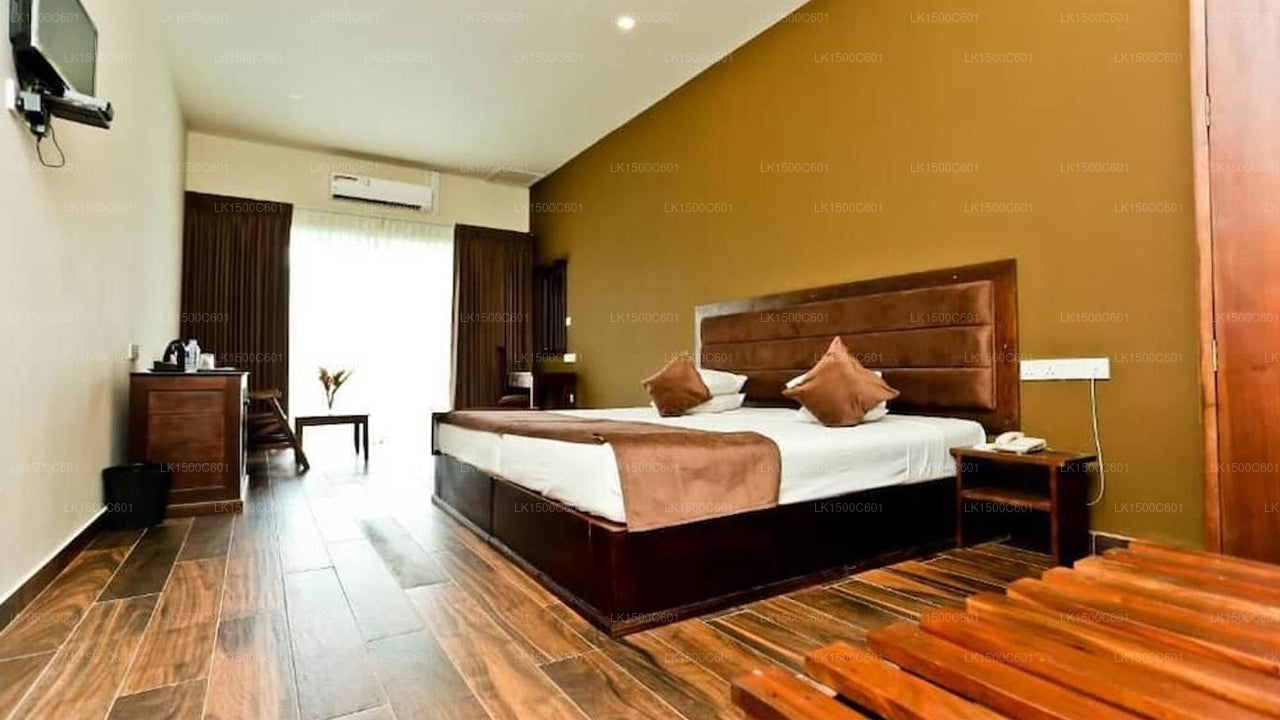Golden Star Beach Hotel, Negombo 