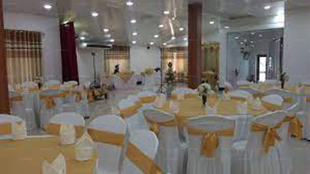 Jade Way Hotel &amp; Resort, Tissamaharama