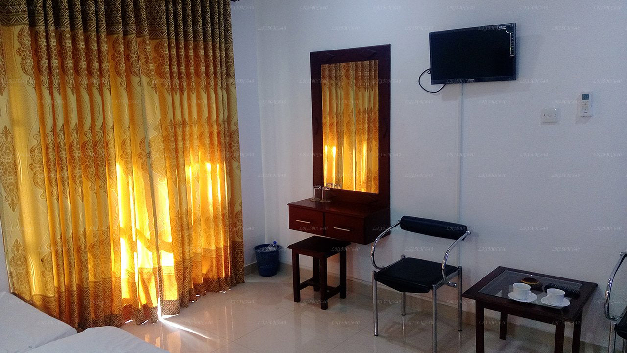 Jade Way Hotel &amp; Resort, Tissamaharama