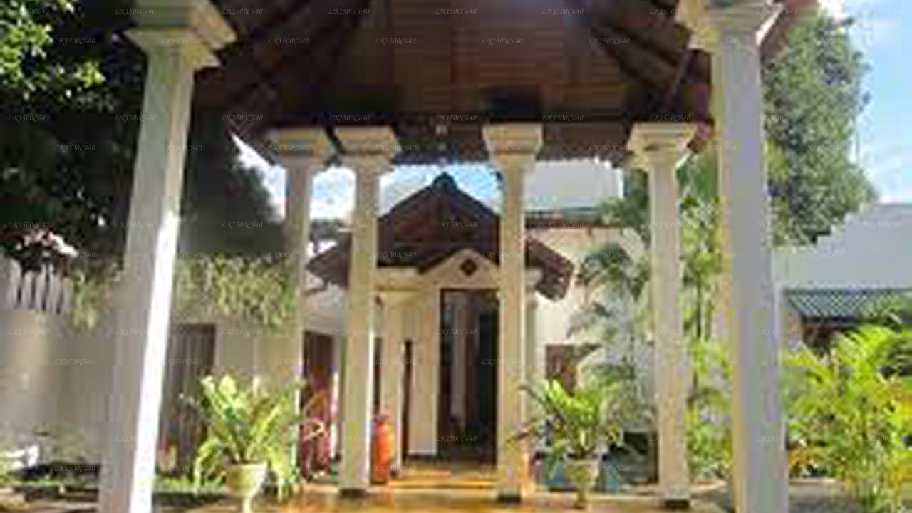 Jade Way Hotel &amp; Resort, Tissamaharama