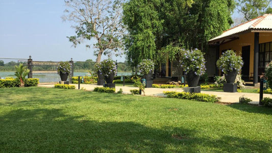 Flower Garden Lake Resort, Tissamaharama 