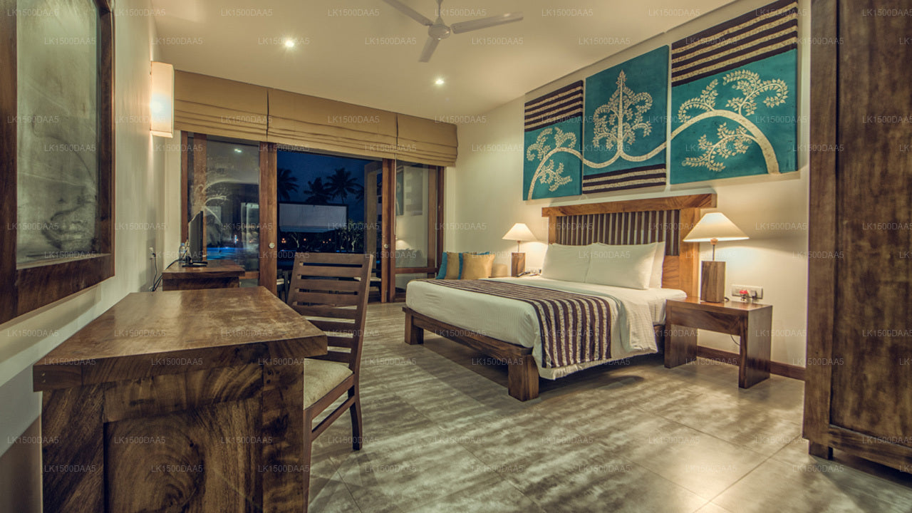 Suriya Resort, Waikkal