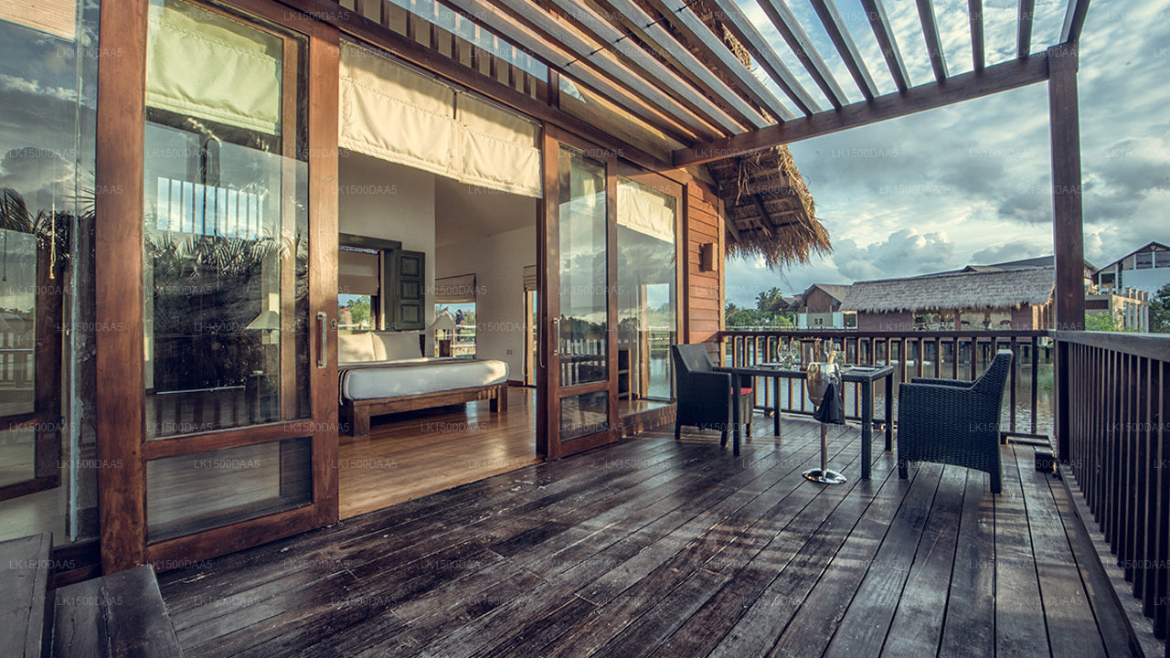 Suriya Resort, Waikkal