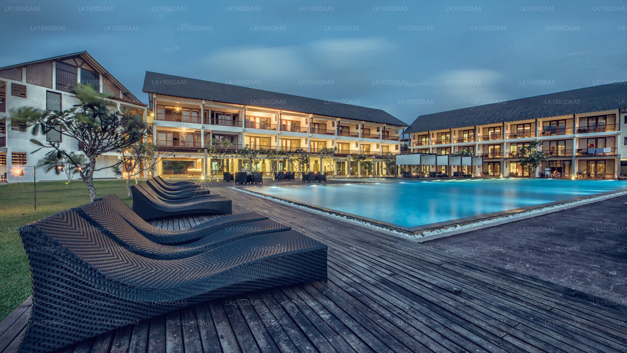 Suriya Resort, Waikkal