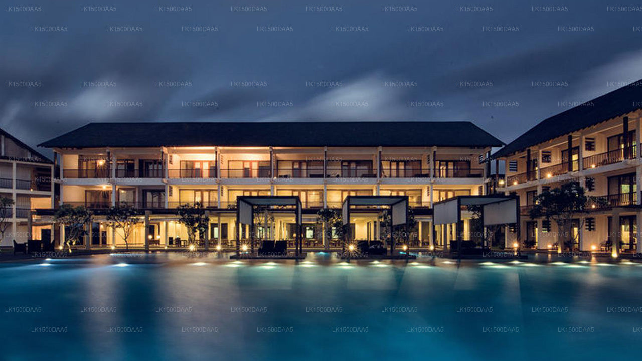 Suriya Resort, Waikkal