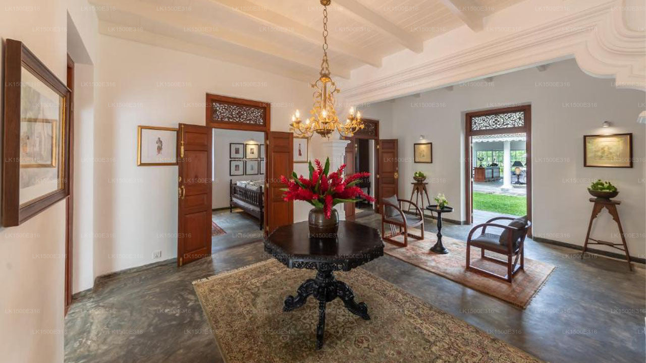 Taru Villas – Leela Walauwwa, Induruwa