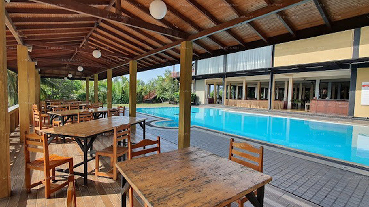 Kumudu Valley Resort, Negombo 