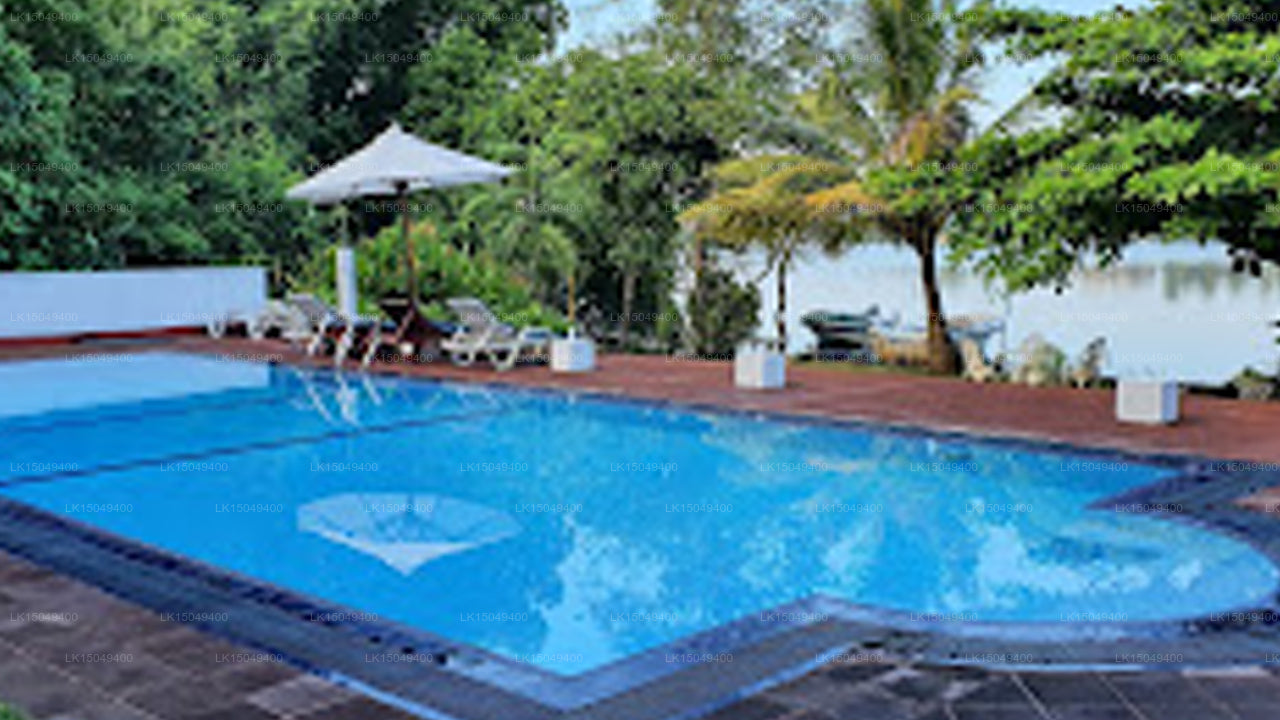 Bentota Waterside, Bentota 