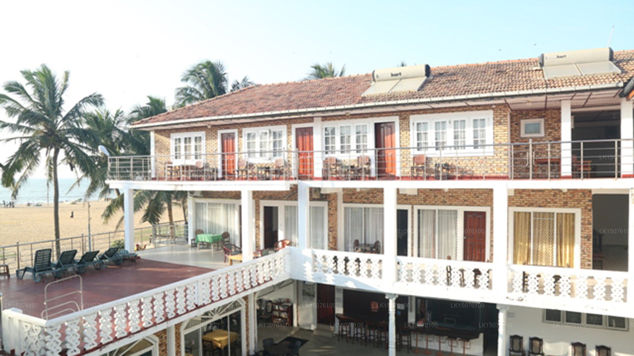 Oasis Beach Resort, Negombo 