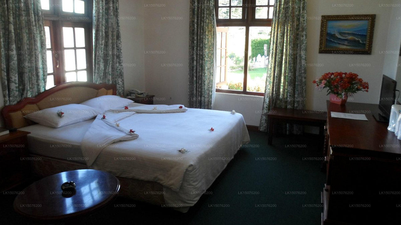 Alpine Hotel, Nuwara Eliya 