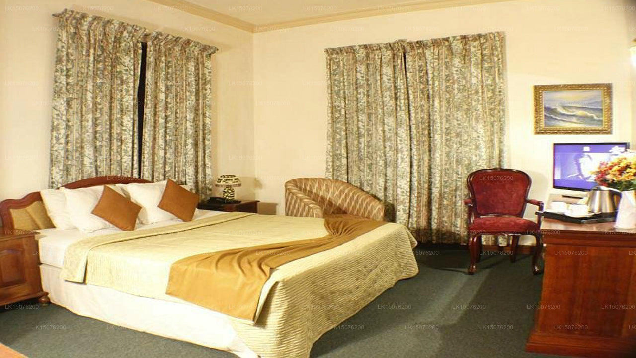 Alpine Hotel, Nuwara Eliya 