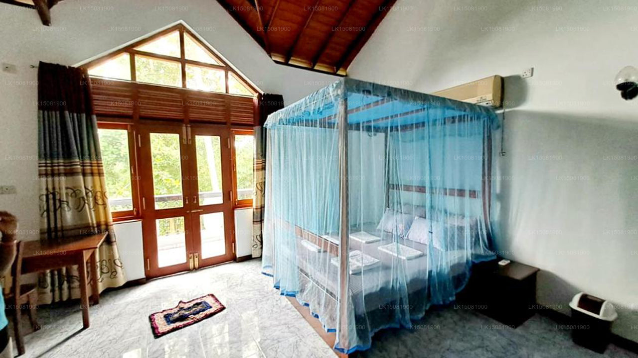 Bungalow mit Seeblick, Bandaragama