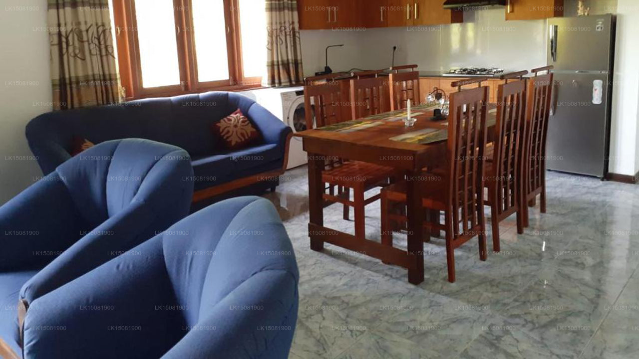 Bungalow mit Seeblick, Bandaragama