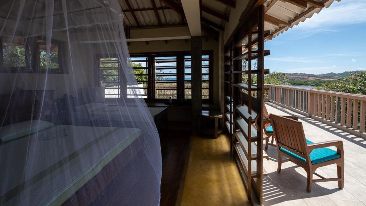 Kudakaliya Surf Bungalow